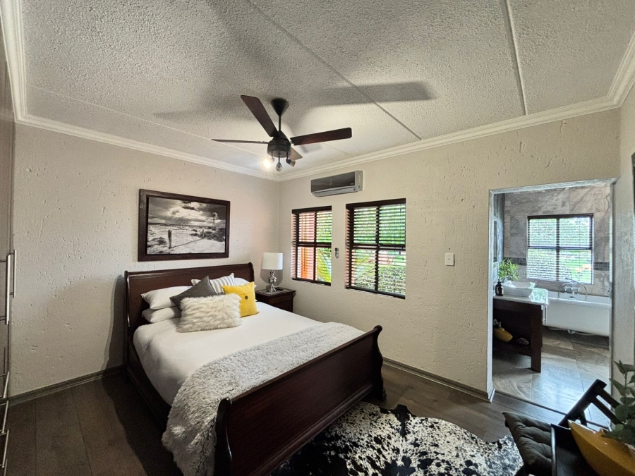 5 Bedroom Property for Sale in Grimbeeck Park North West